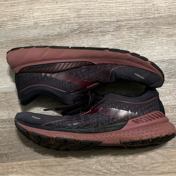 Brooks Womens Adrenaline GTS 21 1203291B050 Gray Running Shoes Sneakers Size 9 B - Picture 9 of 9